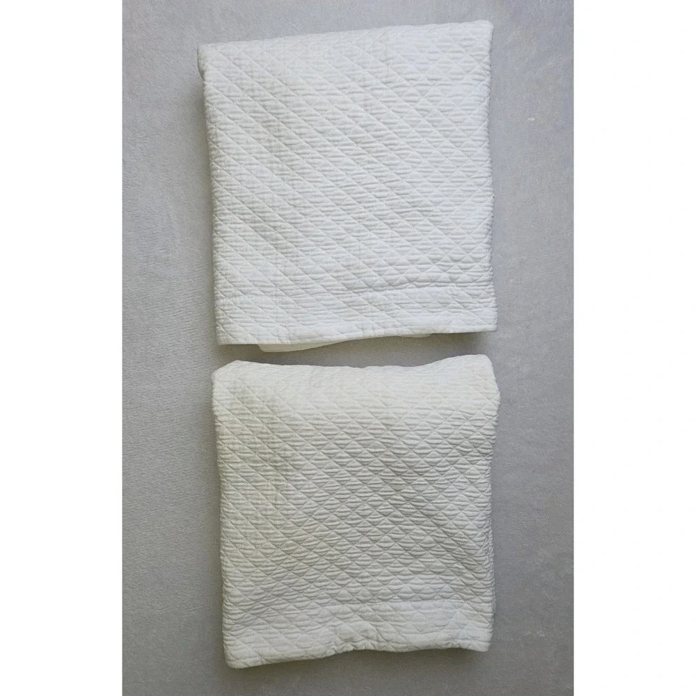 2 Restoration Hardware Diamond Matelasse Pillow Shams‎ White Cotton Portugal STD
